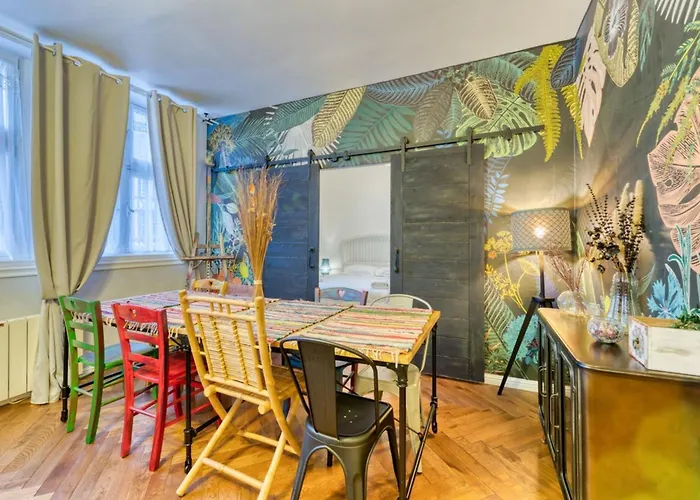 Vieux Marche Sublime Appartement Avec Ascenseur